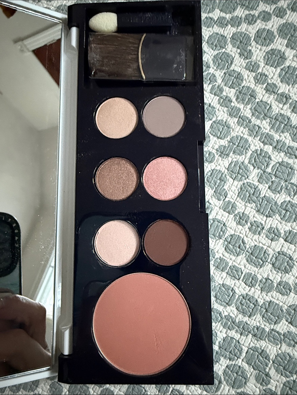 Estée Lauder x Lisa Perry Red Geometric Palette